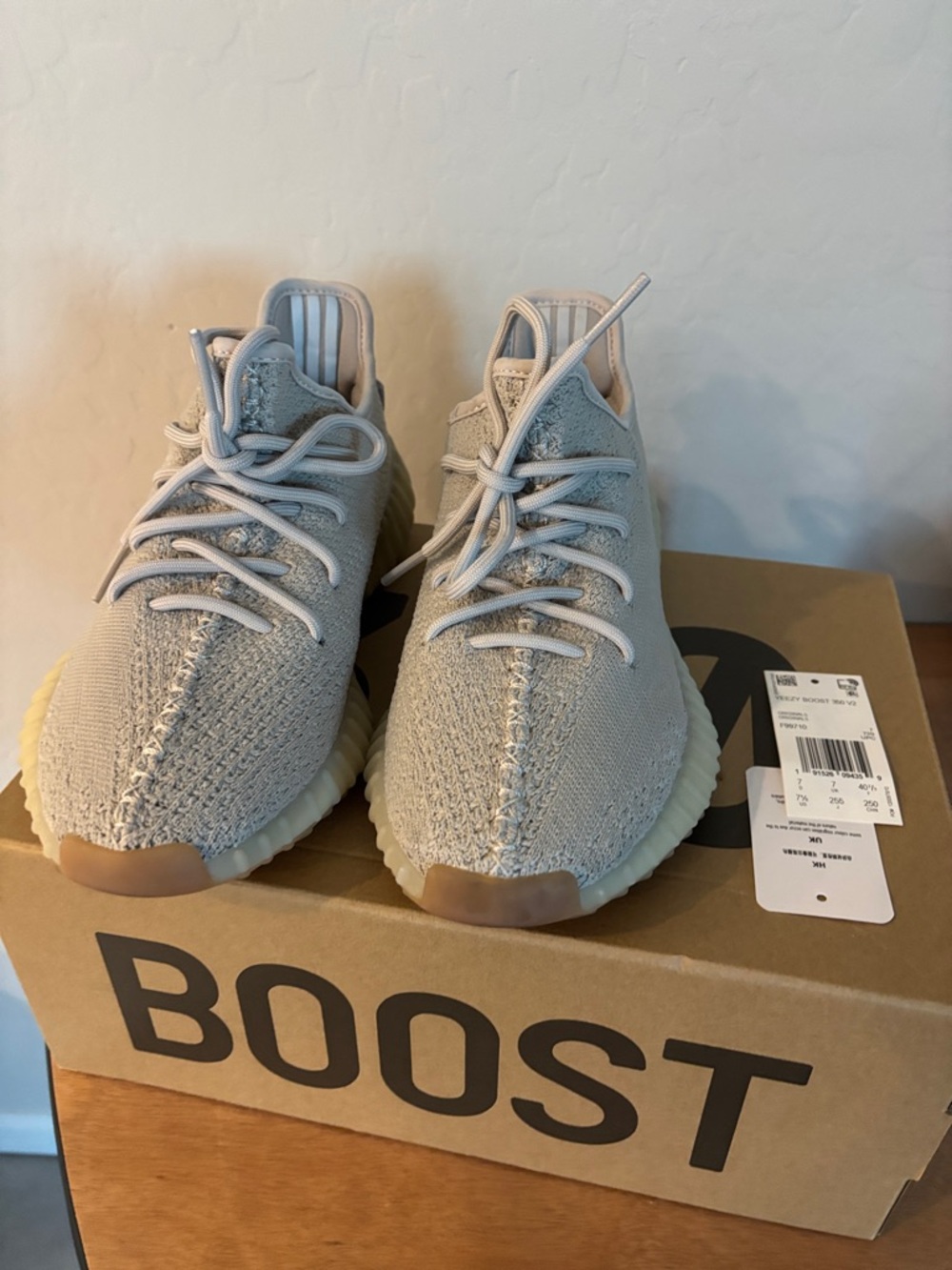 adidas Yeezy Boost 350 V2 Sesame 2018 F99710 Low Top Primeknit Sneaker 7.5